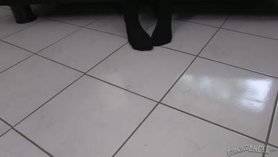 3f3wYx7RerdcqnBt.mp4