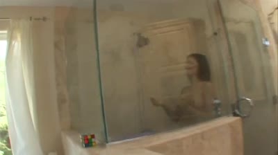 RIjbSaeaGJxbKZ1N.mp4