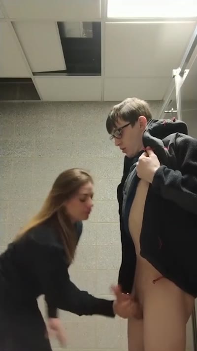 xiMfC2xqRMvDYMgu.mp4
