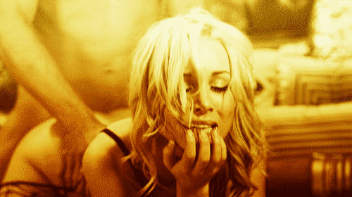 BbL78qaLlsfJ3eH8.gif