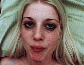 QYz9U2ZTg54LFIVM.gif