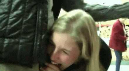 UXfe53fo61kQsjX2.gif