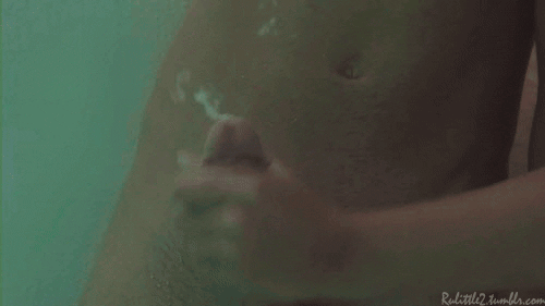 vLW4q15sMr7O74r0.gif