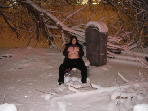 wM8UwgS02ye4BUe7.jpg
